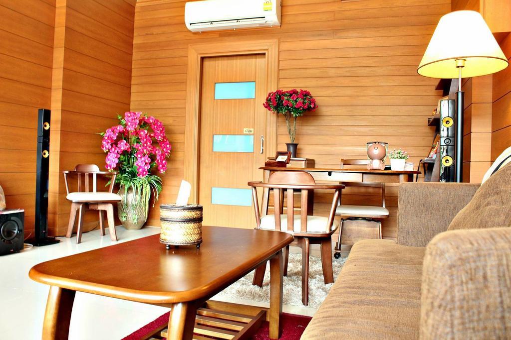 The Day Hotel Chonburi Quarto foto